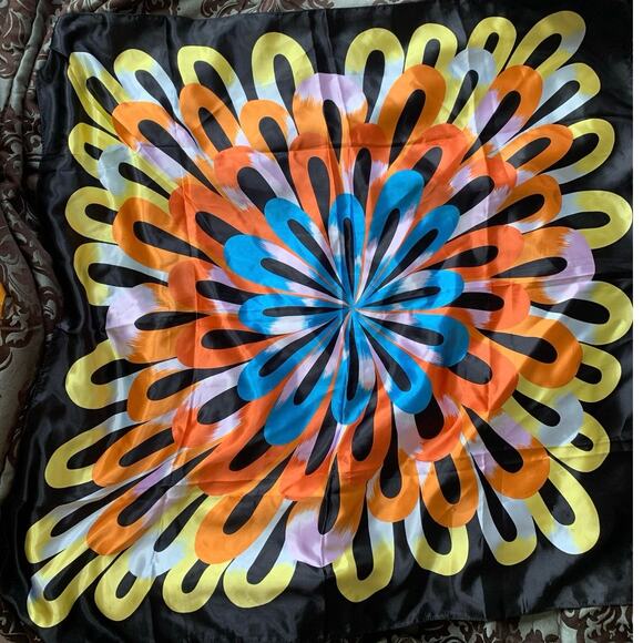 Psychedelic circular pattern satin MOSI scarf multicolor glossy colorful black - Picture 6 of 13